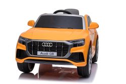 Paseo eléctrico en automóvil Audi Q8, naranja, con licencia original, asiento de polipiel, puertas que se abren, motor de 2 x 25 W, batería de 12 V, control remoto de 2.4 Ghz, ruedas suaves de EVA, luces LED, arranque suave, licencia ORIGINAL