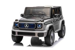 Coche eléctrico para niños Mercedes-Benz EQG 12V, gris, partes de la carrocería iluminadas con LED, luces delanteras y traseras funcionales, control remoto 2,4 GHz, entrada USB/AUX, batería de litio, 2 motores de 35W, licencia ORIGINAL