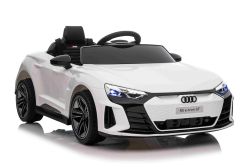 Coche eléctrico para niños Audi RS E-tron GT 12V, blanco, asiento individual amplio, control remoto 2,4 GHz, entrada USB / AUX, Bluetooth, suspensión, batería de litio, luces LED, 2 motores de 25W, licencia ORIGINAL
