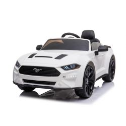 Coche eléctrico Drift con conductor Ford Mustang 24V, blanco, ruedas Smooth Drift, 2 motores de 25000 rpm, modo Drift a 13 km / h, batería de 24 V, ruedas delanteras blandas de EVA, control remoto de 2,4 GHz, asiento de poliuretano blando, Lice