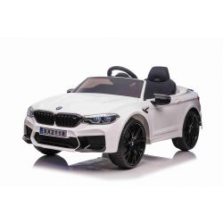 Coche eléctrico BMW M5, blanco, con licencia original, alimentado por batería de 24 V, puertas que se abren, control remoto de 2,4 Ghz, ruedas blandas de EVA, luces LED, arranque suave, reproductor de MP3 con entrada USB