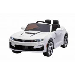 Coche eléctrico para montar Chevrolet Camaro, blanco, licencia original, batería de 12 V, puertas que se abren, Asiento de cuero artificial, motor de 2x 35 W, luces LED, control remoto de 2,4 Ghz, ruedas suaves de EVA, arranque suave