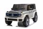 Coche eléctrico para niños Mercedes-Benz EQG 12V, bianco, partes de la carrocería iluminadas con LED, luces delanteras y traseras funcionales, control remoto 2,4 GHz, entrada USB/AUX, batería de litio, 2 motores de 35W, licencia ORIGINAL